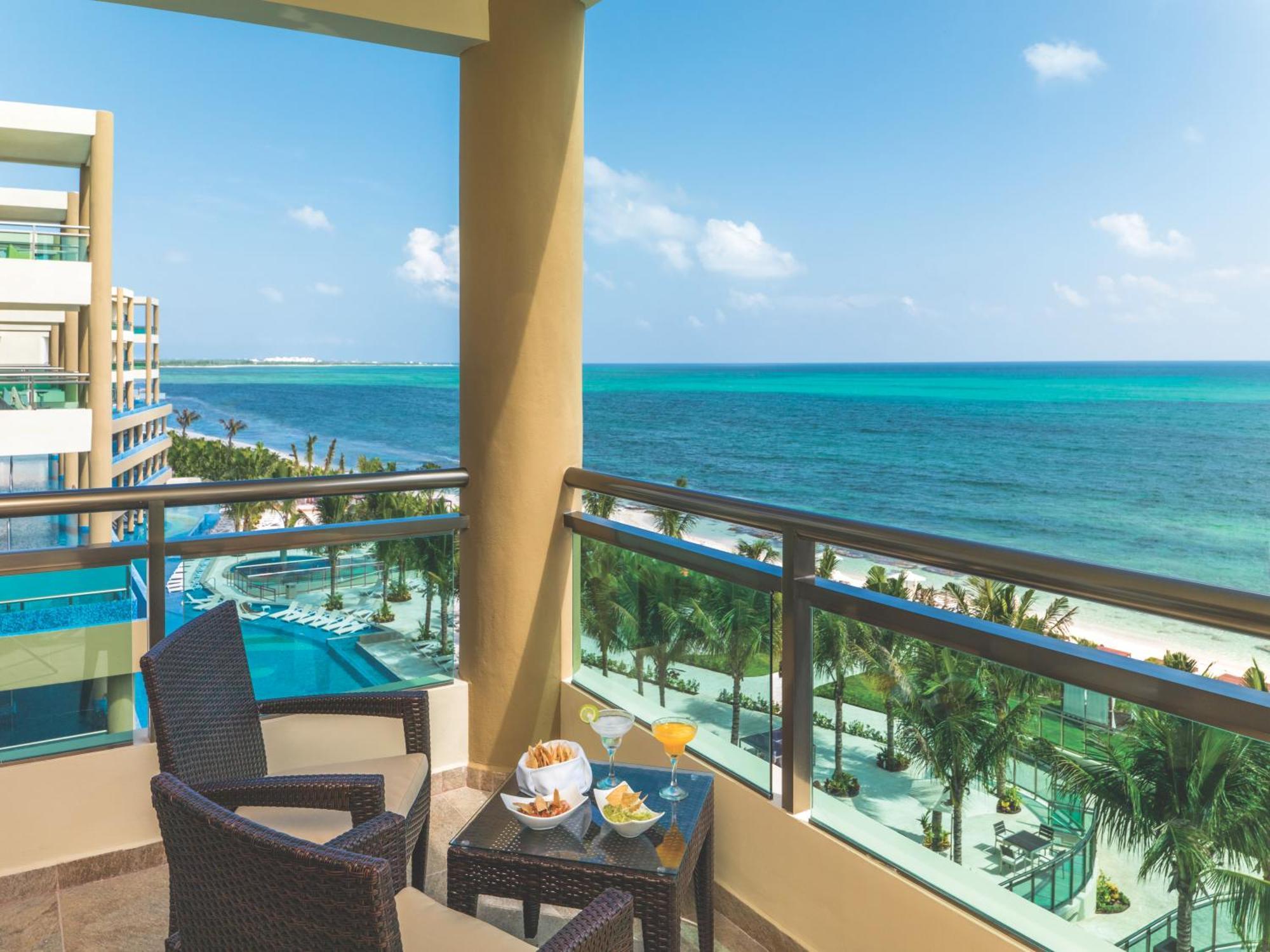 Generations Riviera Maya Family Resort Catamaran, Water Park & More Inclusive ปัวร์โตโมเรลอส ภายนอก รูปภาพ
