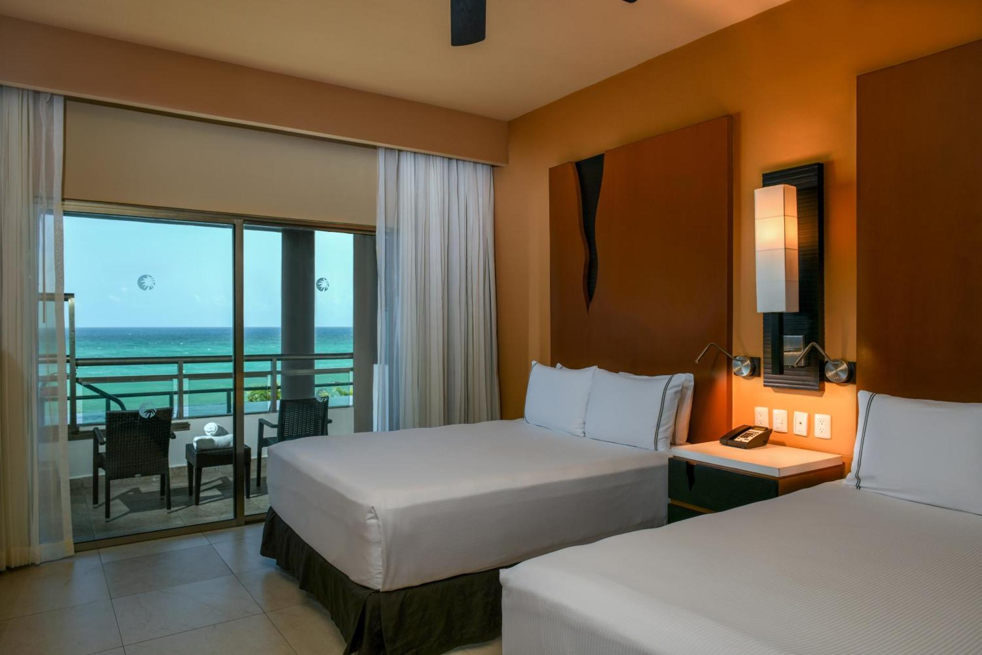 Generations Riviera Maya Family Resort Catamaran, Water Park & More Inclusive ปัวร์โตโมเรลอส ภายนอก รูปภาพ