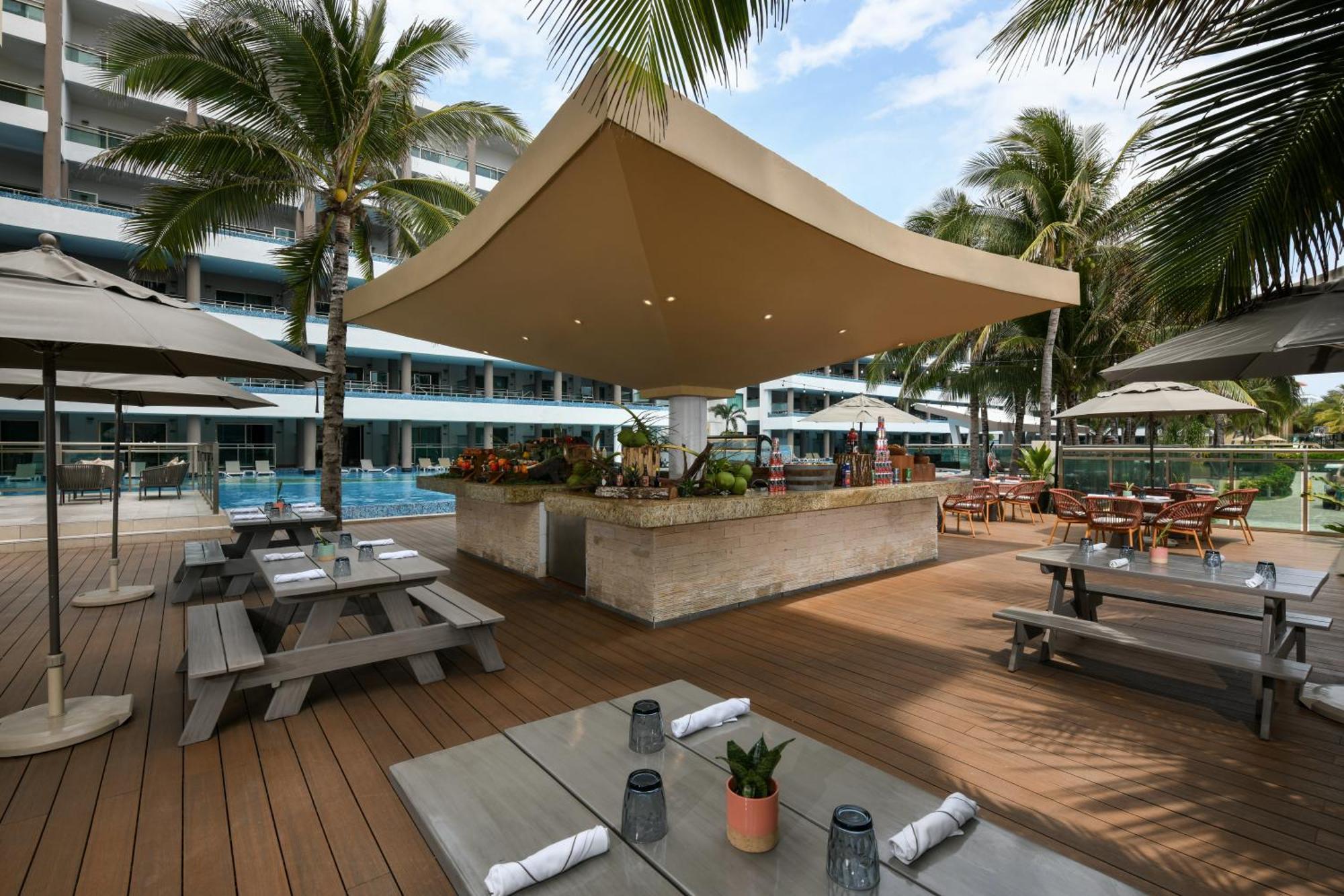 Generations Riviera Maya Family Resort Catamaran, Water Park & More Inclusive ปัวร์โตโมเรลอส ภายนอก รูปภาพ